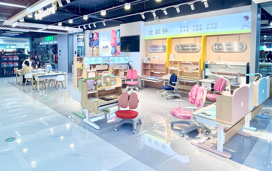 熱烈祝賀護(hù)童2647號武陟世博商廈護(hù)童專柜盛大開業(yè)！